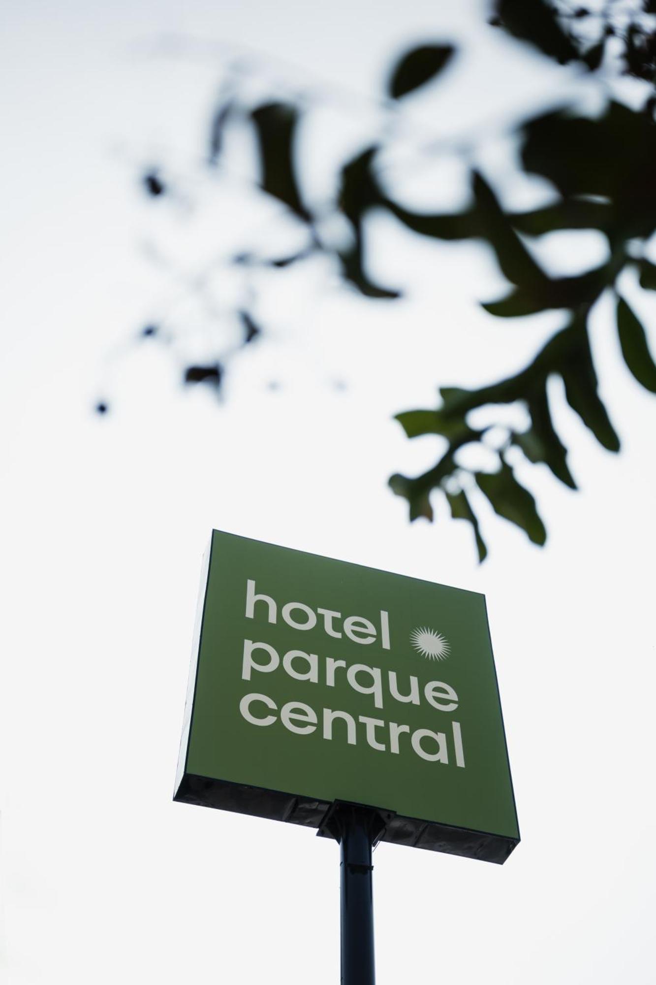 Hotel Parque Central Monterrey Extérieur photo