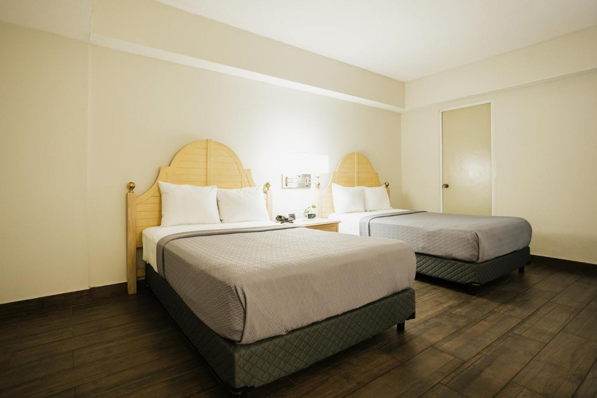 Hotel Parque Central Monterrey Extérieur photo