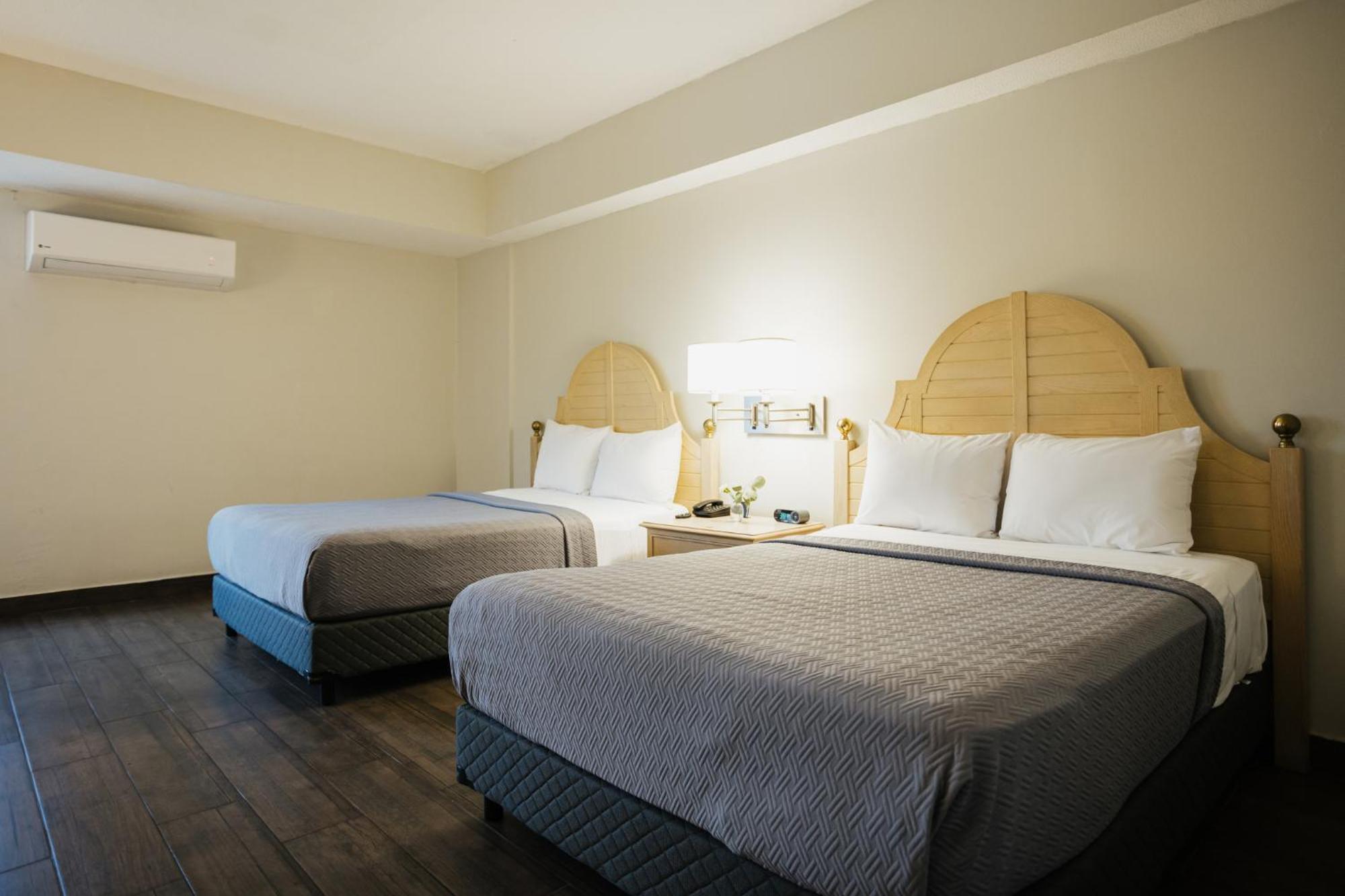 Hotel Parque Central Monterrey Extérieur photo